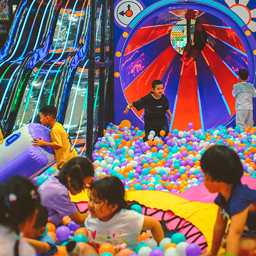 kids’ play zone